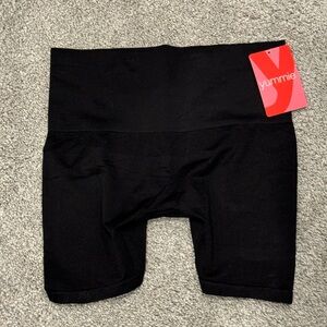 Yummie brand shapewear! NEW WITH TAGS! Mona shaping short.